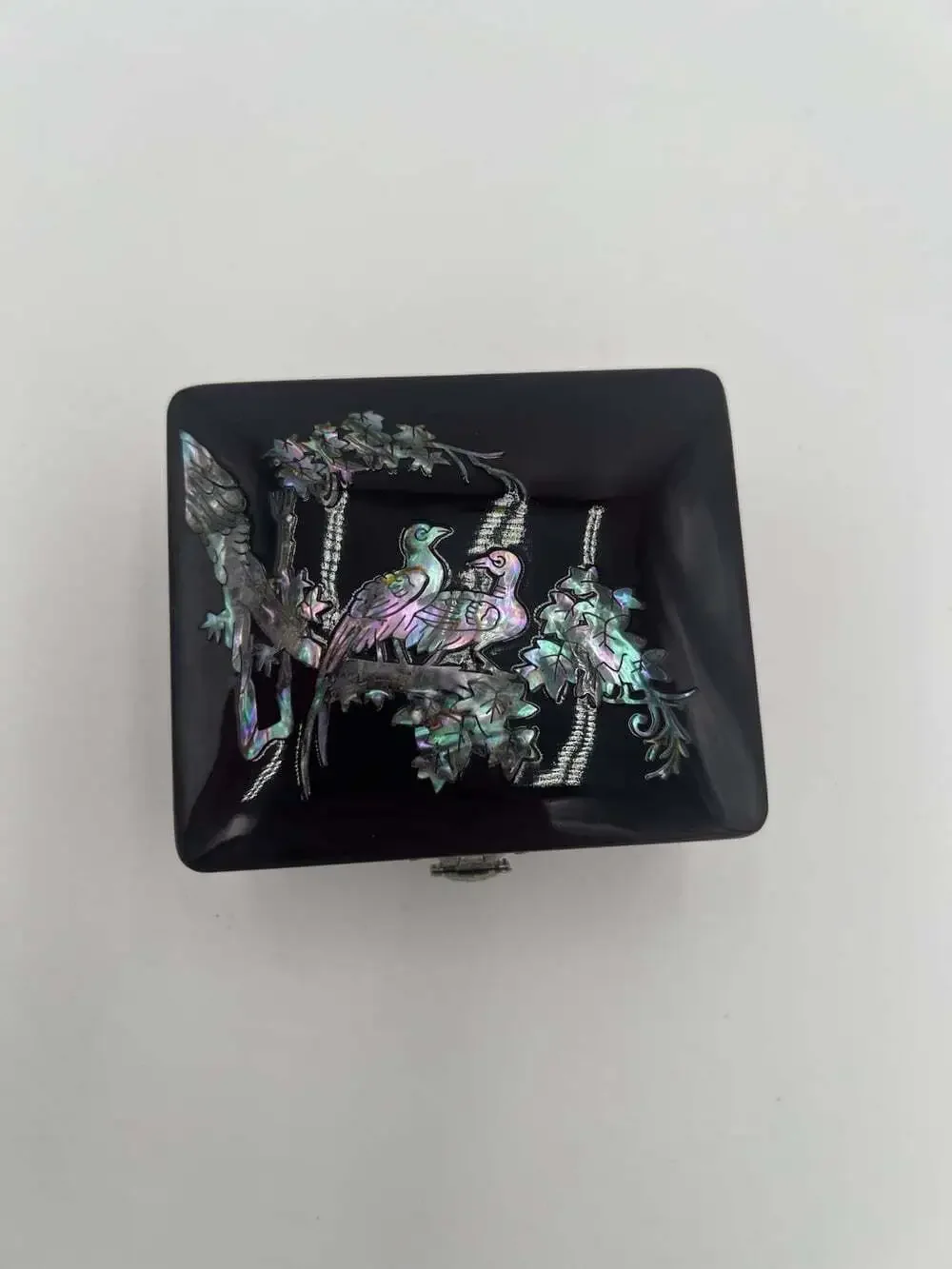Vintage Asian Lacquer Jewelry Box Mother of Pearl Birds Turtle Clasp Mirror